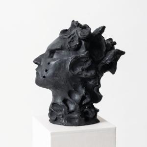 Piccola testa nera, 2015, Terracotta, 14x24x20cm