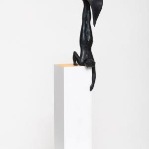 Umana Natura,  2018, Bronzo con base in legno, Base 9x9x30cm Bronzo 9x13x31cm