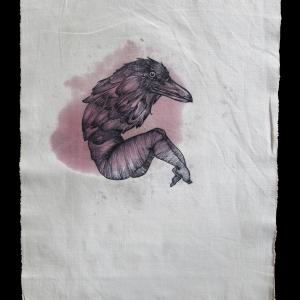 The Crow, 2018, Inchiostro e cera epilatoria su lenzuolo da corredo, 36x49cm